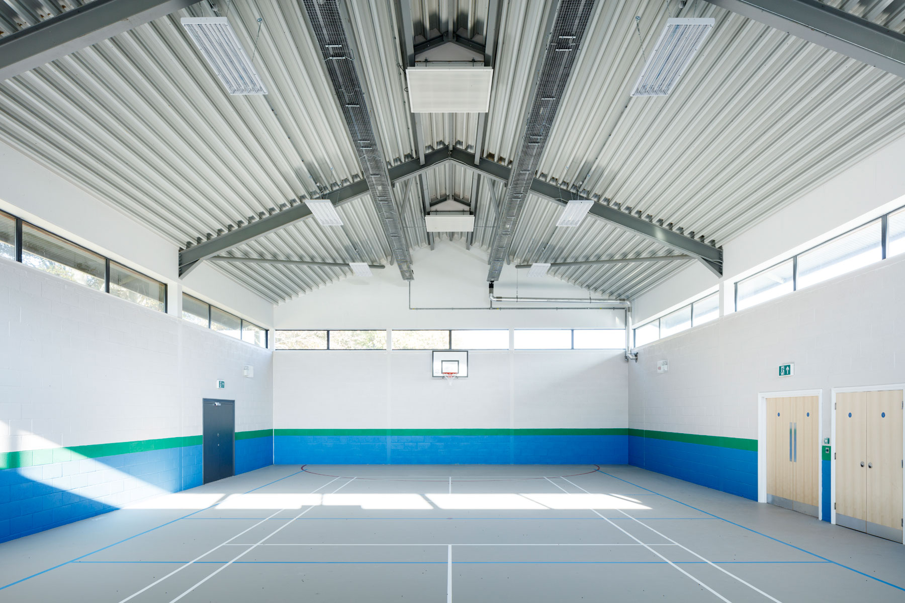 New Barn Specialist School – New Purpose-built gymnasium and changing facilities